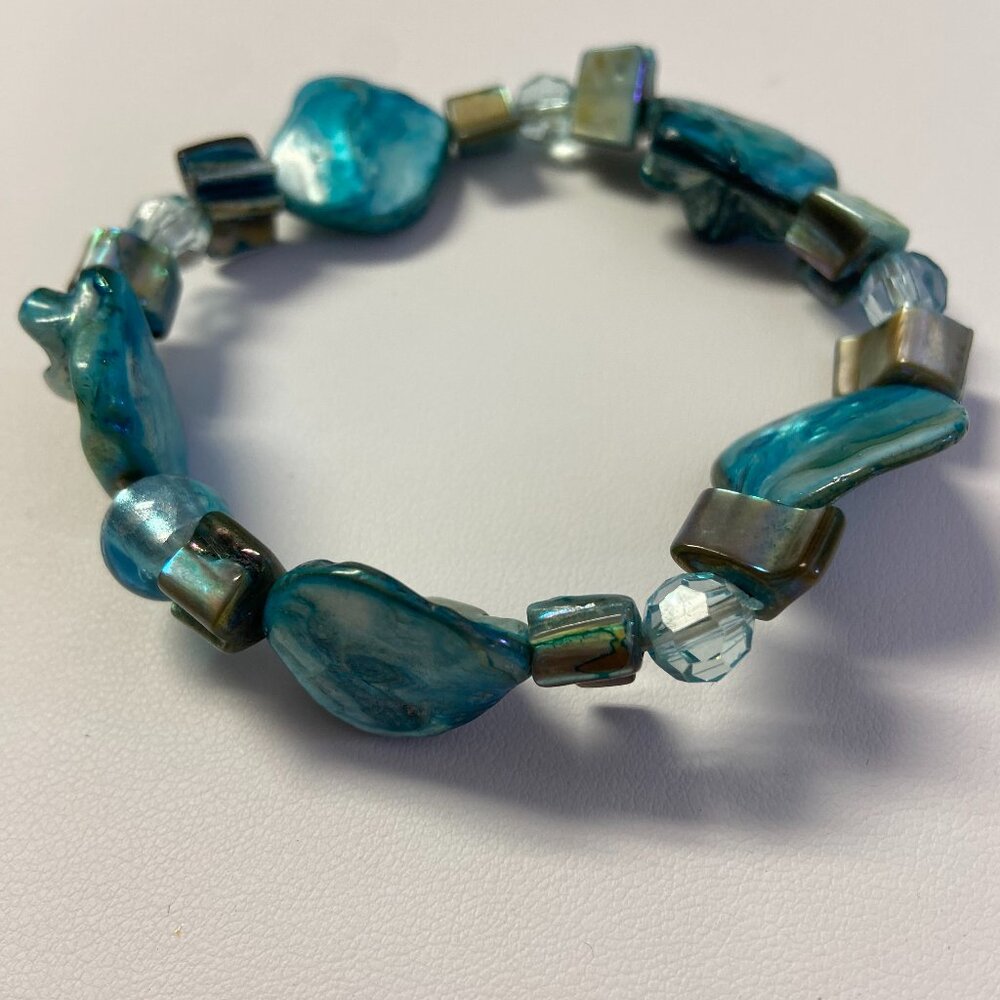 Bracelet blue colors unbranded authentic beads.